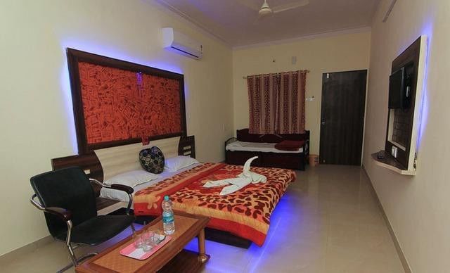 Shivneri Motels Mahabaleshwar Exterior photo